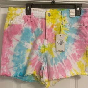 NWT JUDY BLUE SHORTS!